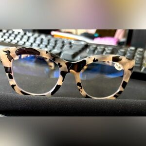 fashion Readers +1.00